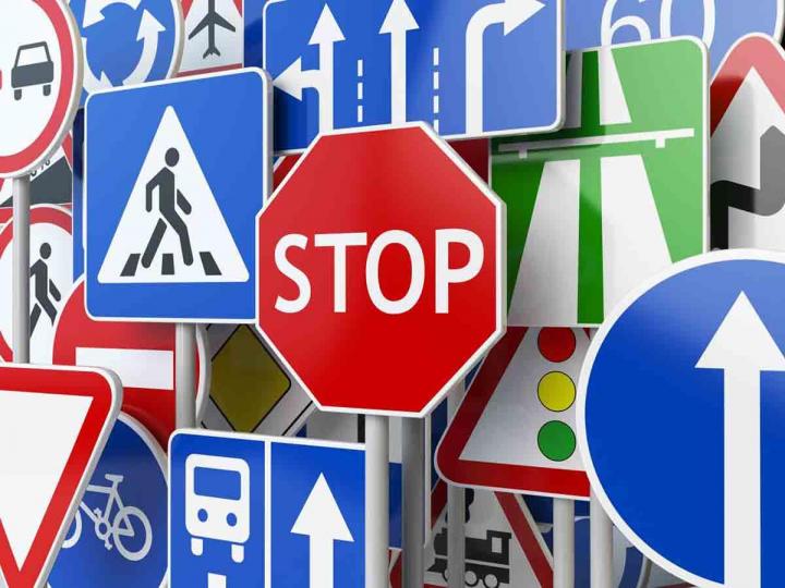 Installation panneaux de signalisation, Moirans