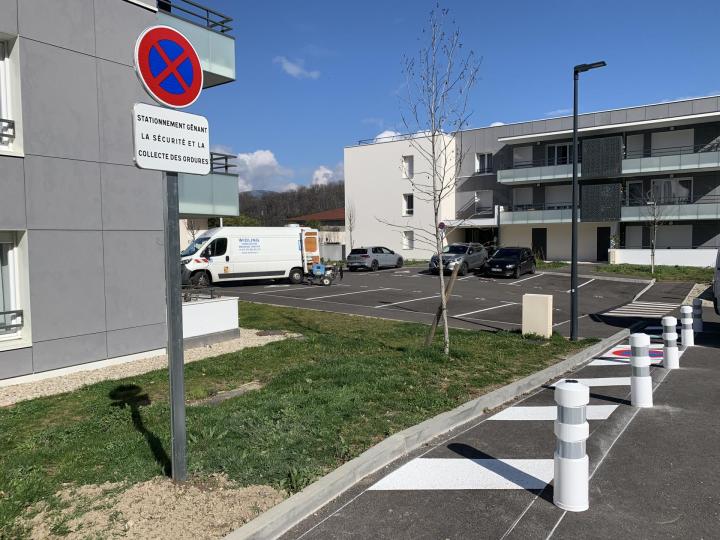 Pose de panneaux de signalisation Grenoble